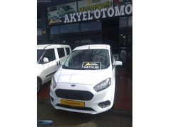 Ford Tourneo Courier Dizel 15