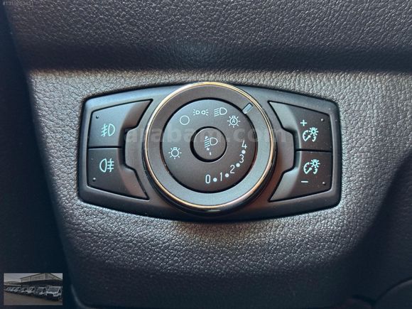 ŞENTÜRK'TEN 2023 OTOMOBİL COURİER TİTANİUM CAMLI VAN 30DK KREDİ