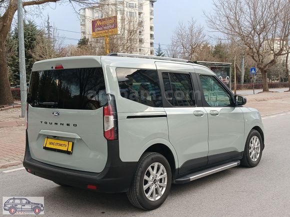 FIRSAT ARAC GENÇ OTOMOTİVDEN BOYASIZ 29.000 KM TITANIUM COURIER