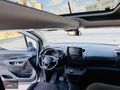 FIRSAT ARACI 2021 COMBO 1.5 130 BG OTOMOTİK CAM TAVANLI