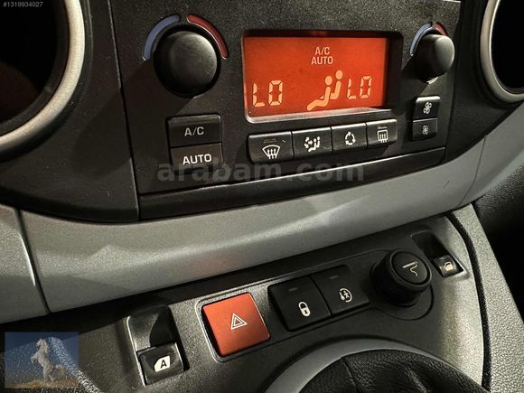 2014 MODEL MULTİSPACE 205 BİN KM DE BOYASIZ CAM TAVANLI ÇİZİKSİZ