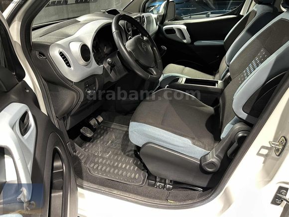 2014 MODEL MULTİSPACE 205 BİN KM DE BOYASIZ CAM TAVANLI ÇİZİKSİZ