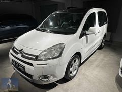 2014 MODEL MULTİSPACE 205 BİN KM DE BOYASIZ CAM TAVANLI ÇİZİKSİZ
