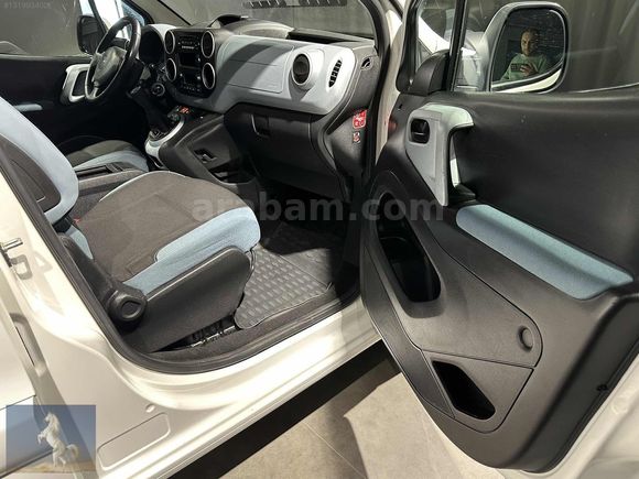 2014 MODEL MULTİSPACE 205 BİN KM DE BOYASIZ CAM TAVANLI ÇİZİKSİZ