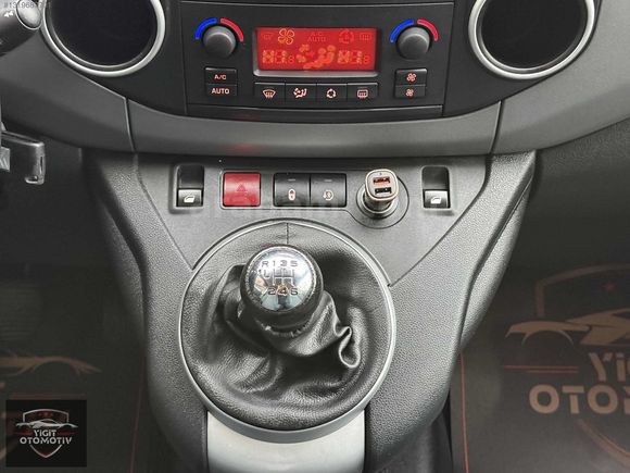 YİĞİT OTOMOTİVDEN 6VİDES HATASIZ GERİ GÖRÜŞ KAMERALI EN FULLU