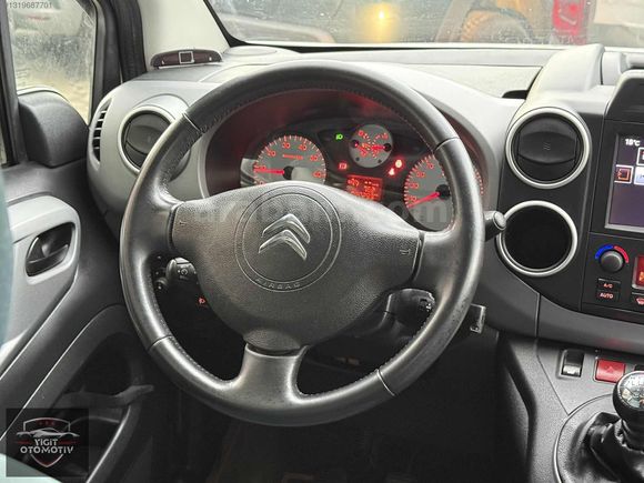 YİĞİT OTOMOTİVDEN 6VİDES HATASIZ GERİ GÖRÜŞ KAMERALI EN FULLU