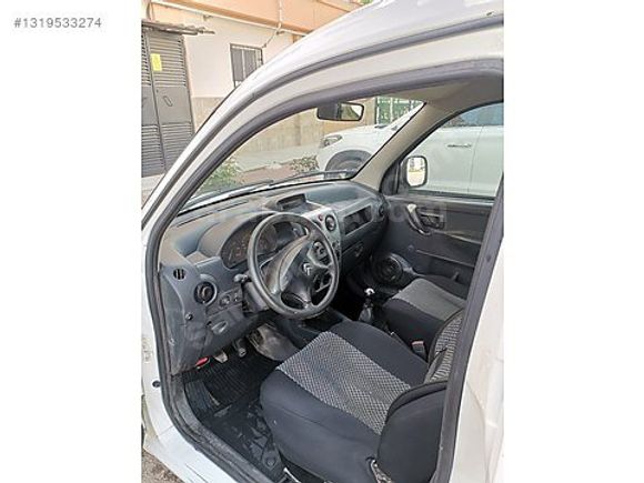 AKOĞLUN'DAN 2005 MODEL CİTROEN BERLİNGO KUSURSUZ TEMİZLİKTE