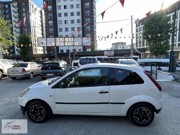 AYDINLI OTOMOTİV -2005 FİESTA 1.4TDCİ CAM KOLTUK İŞLİ 3+1