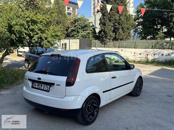 AYDINLI OTOMOTİV -2005 FİESTA 1.4TDCİ CAM KOLTUK İŞLİ 3+1