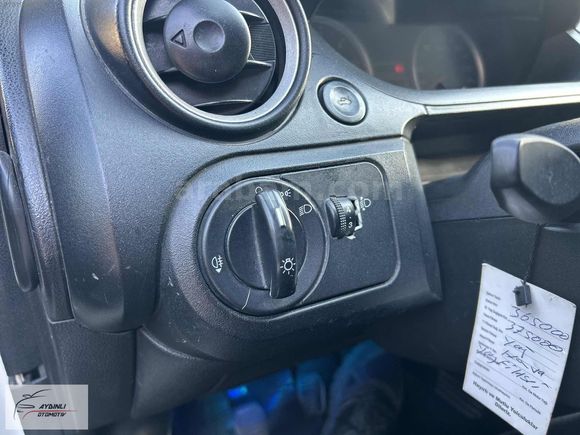 AYDINLI OTOMOTİV -2005 FİESTA 1.4TDCİ CAM KOLTUK İŞLİ 3+1