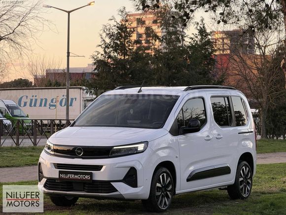 2024 BOYASIZ OPEL COMBO 1.5 D ULTİMATE CAM TAVANLI %20 FATURALI