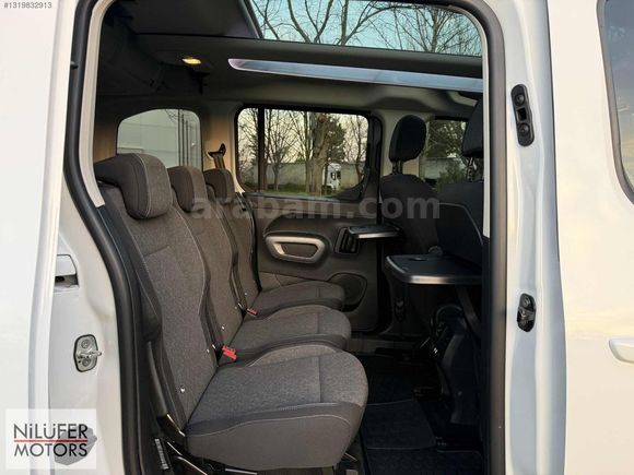 2024 BOYASIZ OPEL COMBO 1.5 D ULTİMATE CAM TAVANLI %20 FATURALI