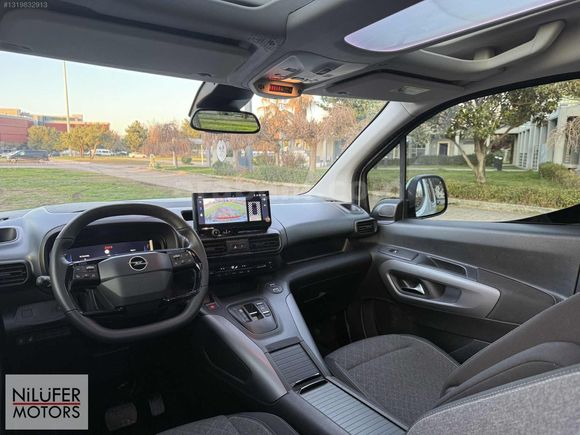 2024 BOYASIZ OPEL COMBO 1.5 D ULTİMATE CAM TAVANLI %20 FATURALI