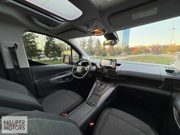 2024 BOYASIZ OPEL COMBO 1.5 D ULTİMATE CAM TAVANLI %20 FATURALI