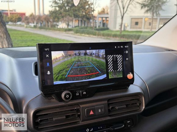 2024 BOYASIZ OPEL COMBO 1.5 D ULTİMATE CAM TAVANLI %20 FATURALI