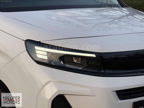 2024 BOYASIZ OPEL COMBO 1.5 D ULTİMATE CAM TAVANLI %20 FATURALI