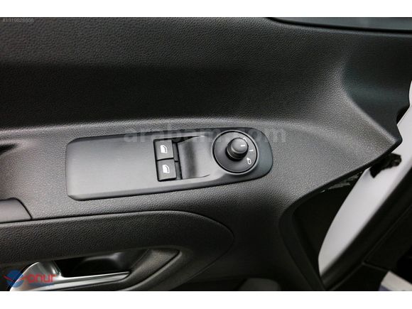 2026 OPEL COMBO 1.5 D ESSENTİAL- ORTA KONSOL -MATRİX FAR HATASIZ