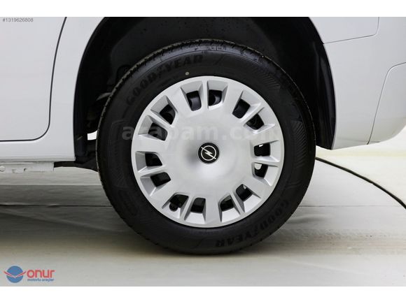 2026 OPEL COMBO 1.5 D ESSENTİAL- ORTA KONSOL -MATRİX FAR HATASIZ