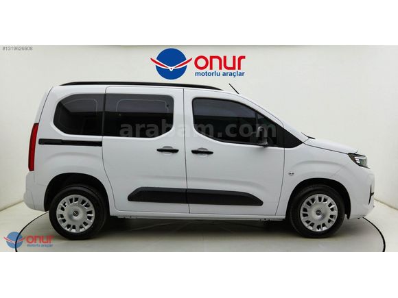 2026 OPEL COMBO 1.5 D ESSENTİAL- ORTA KONSOL -MATRİX FAR HATASIZ
