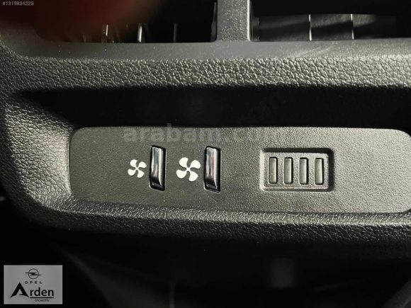 OPEL ARDEN YETKİLİ BAYİDEN HATASIZ DÜŞÜK KM ULTİMATE CAM TAVAN!!