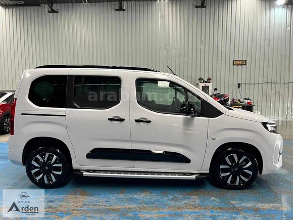 OPEL ARDEN YETKİLİ BAYİDEN HATASIZ DÜŞÜK KM ULTİMATE CAM TAVAN!!