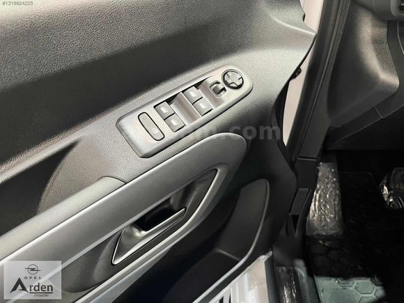 OPEL ARDEN YETKİLİ BAYİDEN HATASIZ DÜŞÜK KM ULTİMATE CAM TAVAN!!
