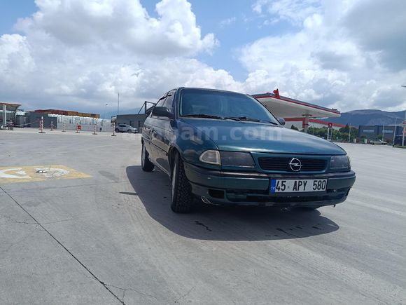 Opel Astra 1.6 16 Valf GLS 1998 Model