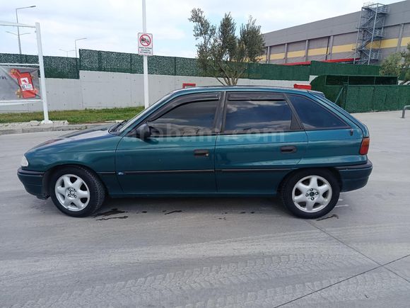 Opel Astra 1.6 16 Valf GLS 1998 Model