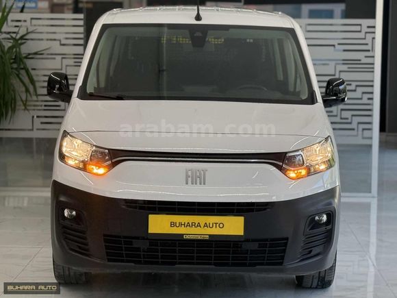 BUHARA AUTO'DAN 2024 MODEL SERVİS BAKIMLI YERİ KASA FİAT DOBLO