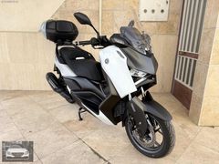 2025 YAMAHA X MAX 250 TECH MAX AKSESUARLI NARDO GRİ