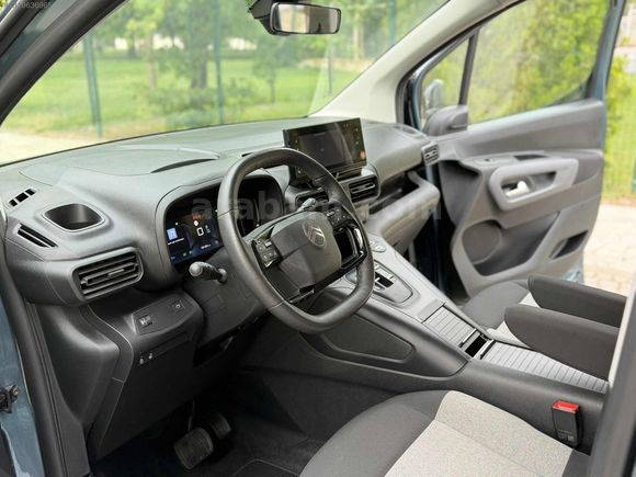 HATASIZ BOYASIZ 2024 BERLİNGO SHINE YENİ YÜZ 13.000 KM