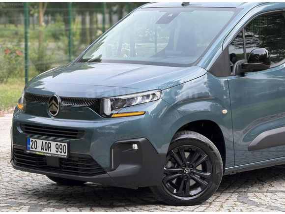 HATASIZ BOYASIZ 2024 BERLİNGO SHINE YENİ YÜZ 13.000 KM