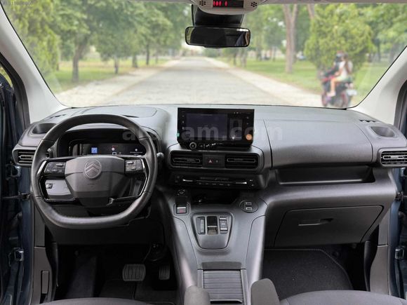 HATASIZ BOYASIZ 2024 BERLİNGO SHINE YENİ YÜZ 13.000 KM