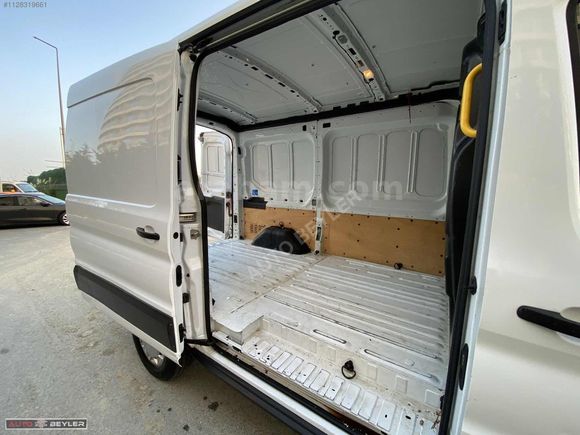 AUTO BEYLER'DEN HATASIZ 2018 350 M DÜSÜK KM KLIMALI FATURALI %20