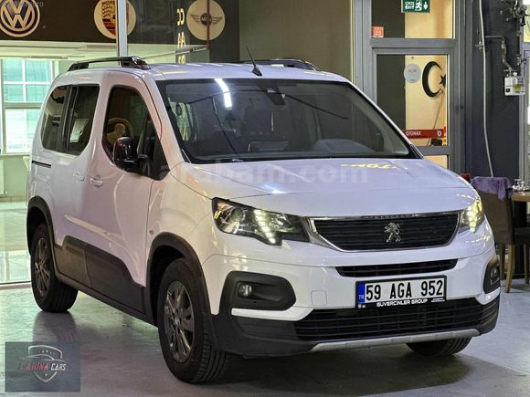 CARİNA CARS'DAN 2022 RİFTER ALLURE PAKET HATASIZ BOYASIZ