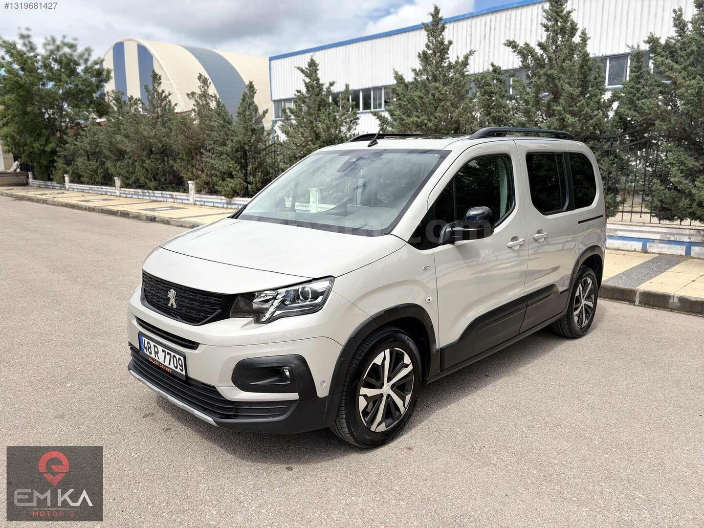 EMKA MOTORSDAN HATASIZ BOYASIZ TRAMERSİZ LANSMAN RENK 3