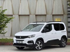 2024 PEUGEOT RİFTER 1.5 BLUEHDI GT CAMTAVAN&OTOMATİK&E-TOOGLE