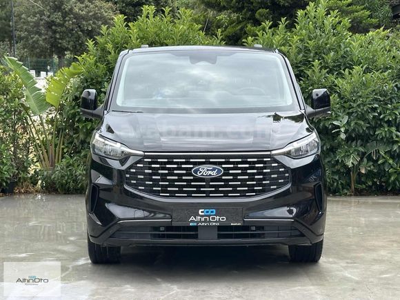 2025 FORD TOURNEO CUSTOM 2.0 ECOBLUE 320 L UZUN TİTANİUM PLUS
