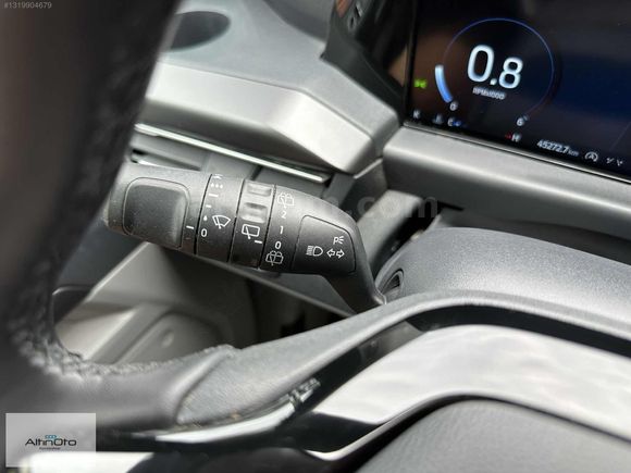 2025 FORD TOURNEO CUSTOM 2.0 ECOBLUE 320 L UZUN TİTANİUM PLUS