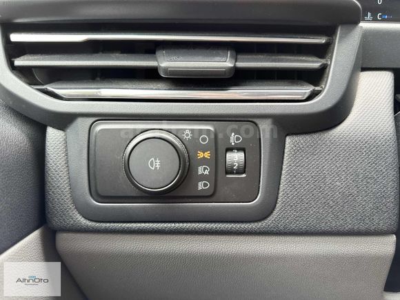 2025 FORD TOURNEO CUSTOM 2.0 ECOBLUE 320 L UZUN TİTANİUM PLUS