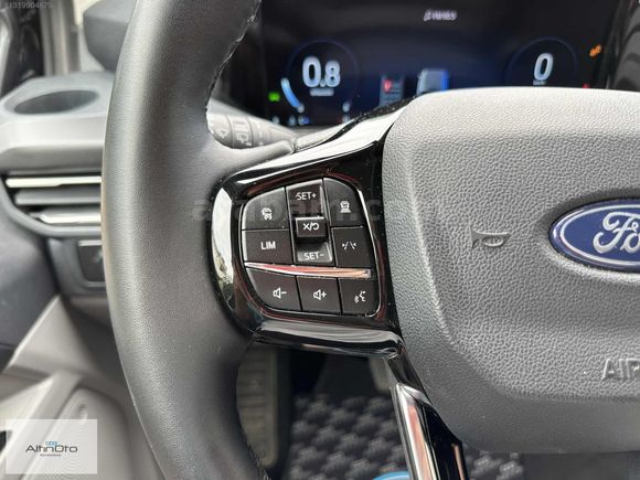 2025 FORD TOURNEO CUSTOM 2.0 ECOBLUE 320 L UZUN TİTANİUM PLUS
