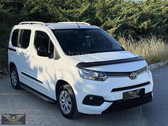 01 SEYMEN'DEN 2021 TOYOTA PROACE CİTY-DREAM-OTOMATİK-AKSESUARLI