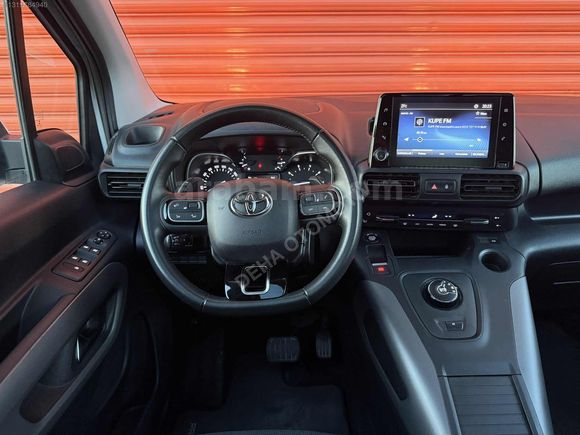 DEHA'DAN CAM TAVAN 2021 TOYOTA PROACE CİTY 1.5 D FLAME X-PACK