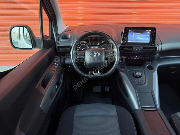 DEHA'DAN CAM TAVAN 2021 TOYOTA PROACE CİTY 1.5 D FLAME X-PACK