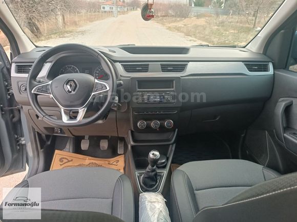 RENAULT EXPRESS COMBİ 1.5 BlueDCI TOUCH 2024 MODEL- 17.600 km'de