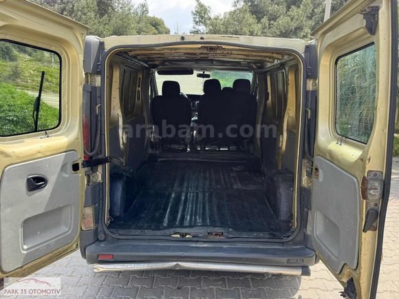 PARK35'DEN 2005 RENAULT TRAFIC KLİMALI PANELVAN FULL BAKIMLI