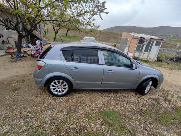 Sahibinden Opel Astra 1.6 Elegance 2005 Model Malatya 262.000 km Füme