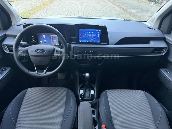 ÖZCAR'dan HATASIZ COURİER/ 2025 / 12.ooo km / %20 Kdv/ Garantili
