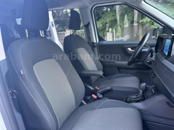 ÖZCAR'dan HATASIZ COURİER/ 2025 / 12.ooo km / %20 Kdv/ Garantili