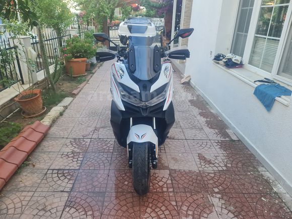 Sahibinden Voge SR4 Maksi 350 